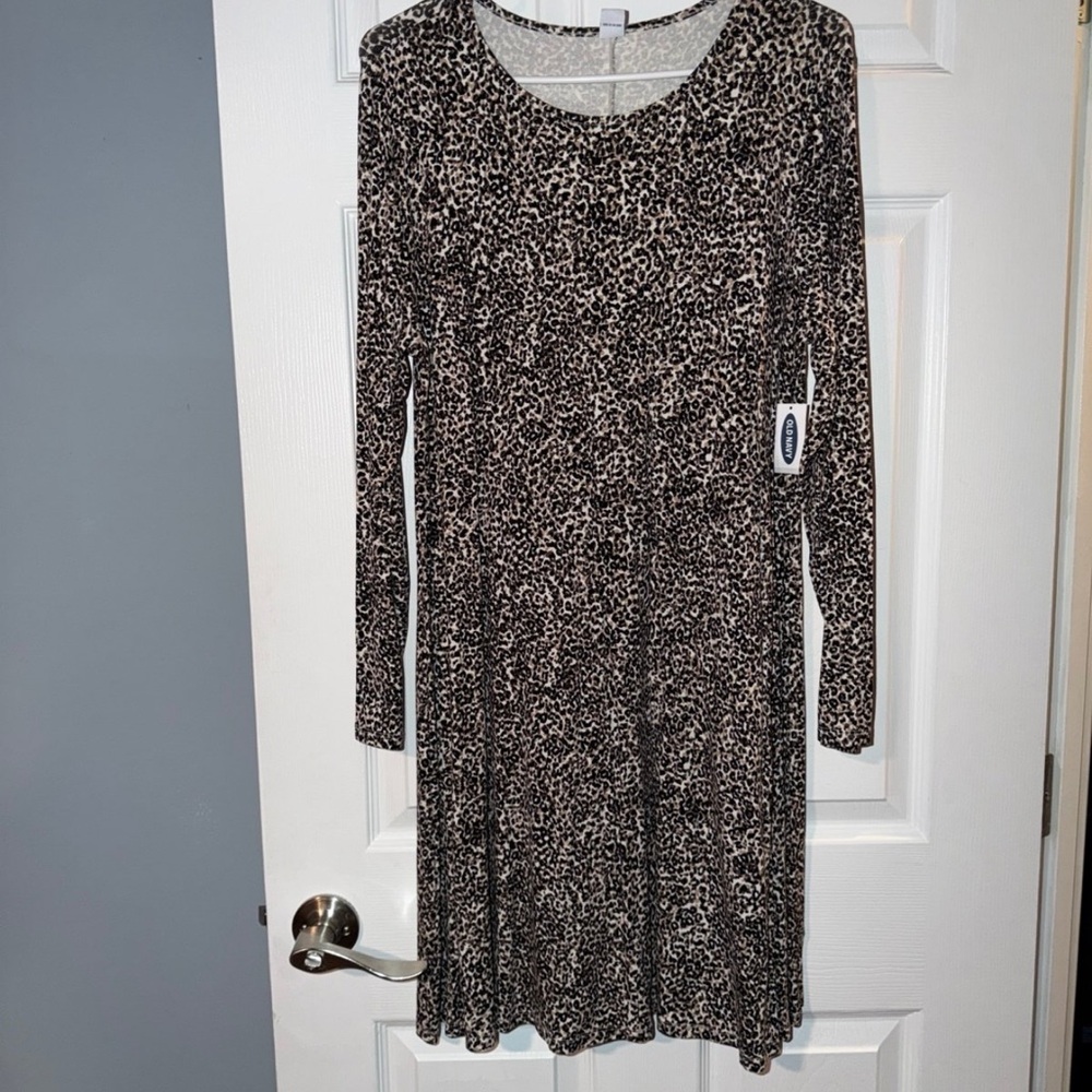 Old Navy Patterned Long Sleeve Dress